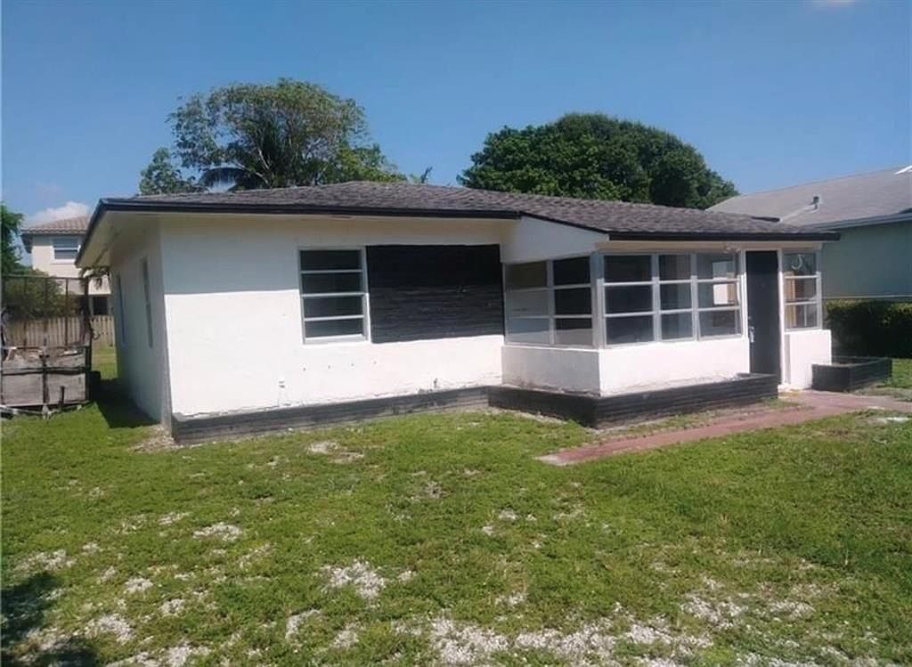 1115 Northwest 1st Avenue