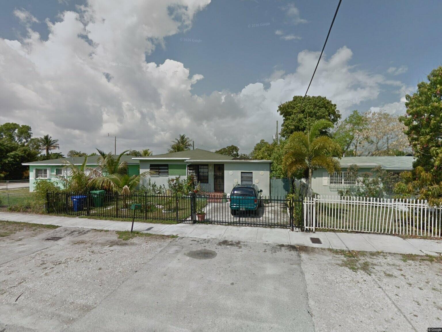11610 NW 11th Ave