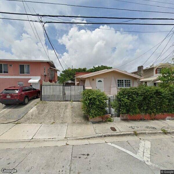 6 bedroom Multifamily at 226 NW 16th Ave Miami