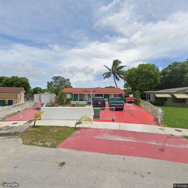 3268 NW 15th St