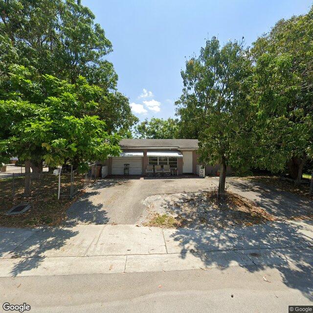 4410 NE 3 Ave